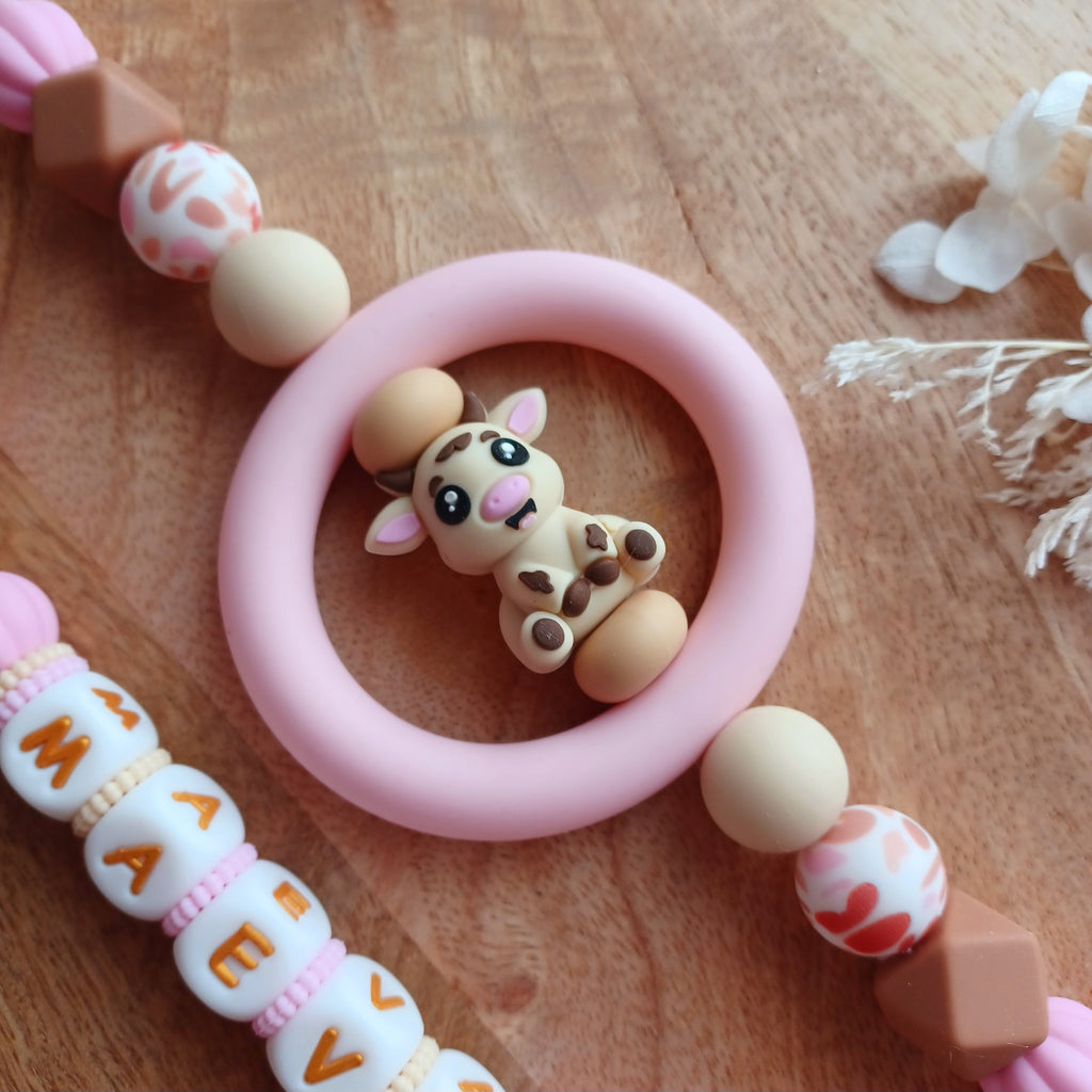 Attache tétine en silicone alimentaire sans BPA, aux normes. Clip en silicone et acier inoxydable, perles en silicone, prénom personnalisable, vache, cheval, mouton, animaux de la ferme.