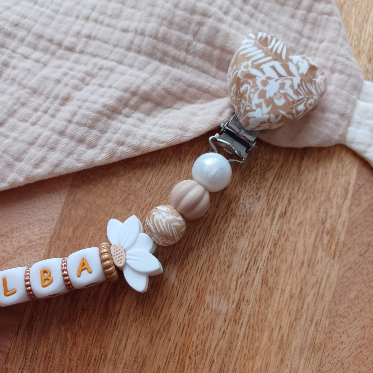 Attache doudou silicone perles imprimées, cadeau naissance, Beige-Blanc