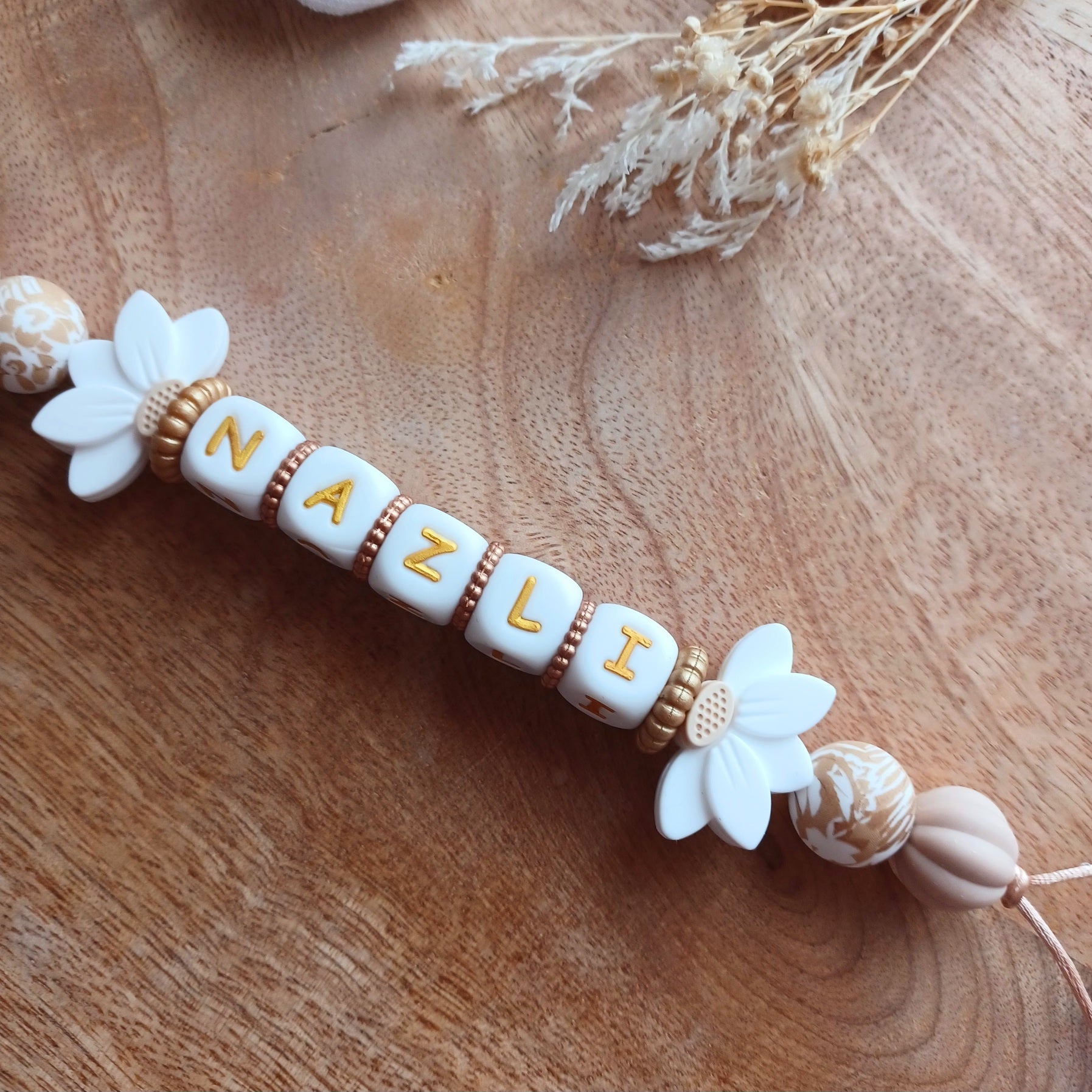 Attache tétine silicone perles imprimées, cadeau naissance, Lotus crème-blanc