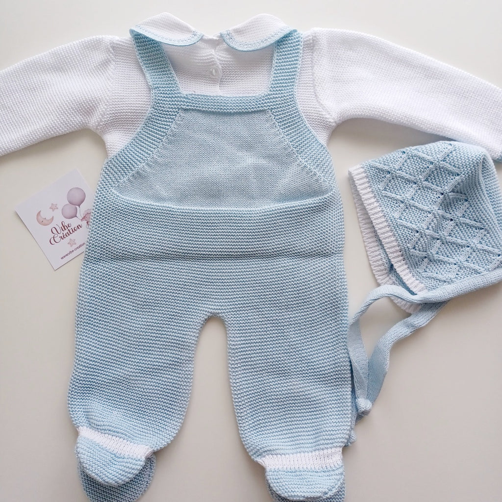 Ensemble Personnalisable salopette longue, pull et bonnet en maille pour bébé. Modèle Léo, Lion Bleu bébé