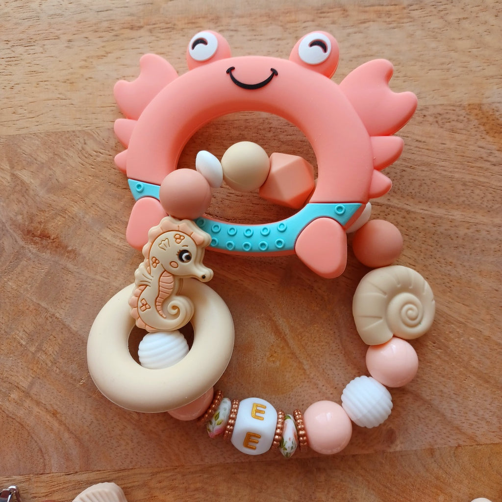 Attache Tétine, Anneau Dentition Personnalisés Crabe Saumon – Silicone Alimentaire Bébé | Cadeau de Naissance. Elia