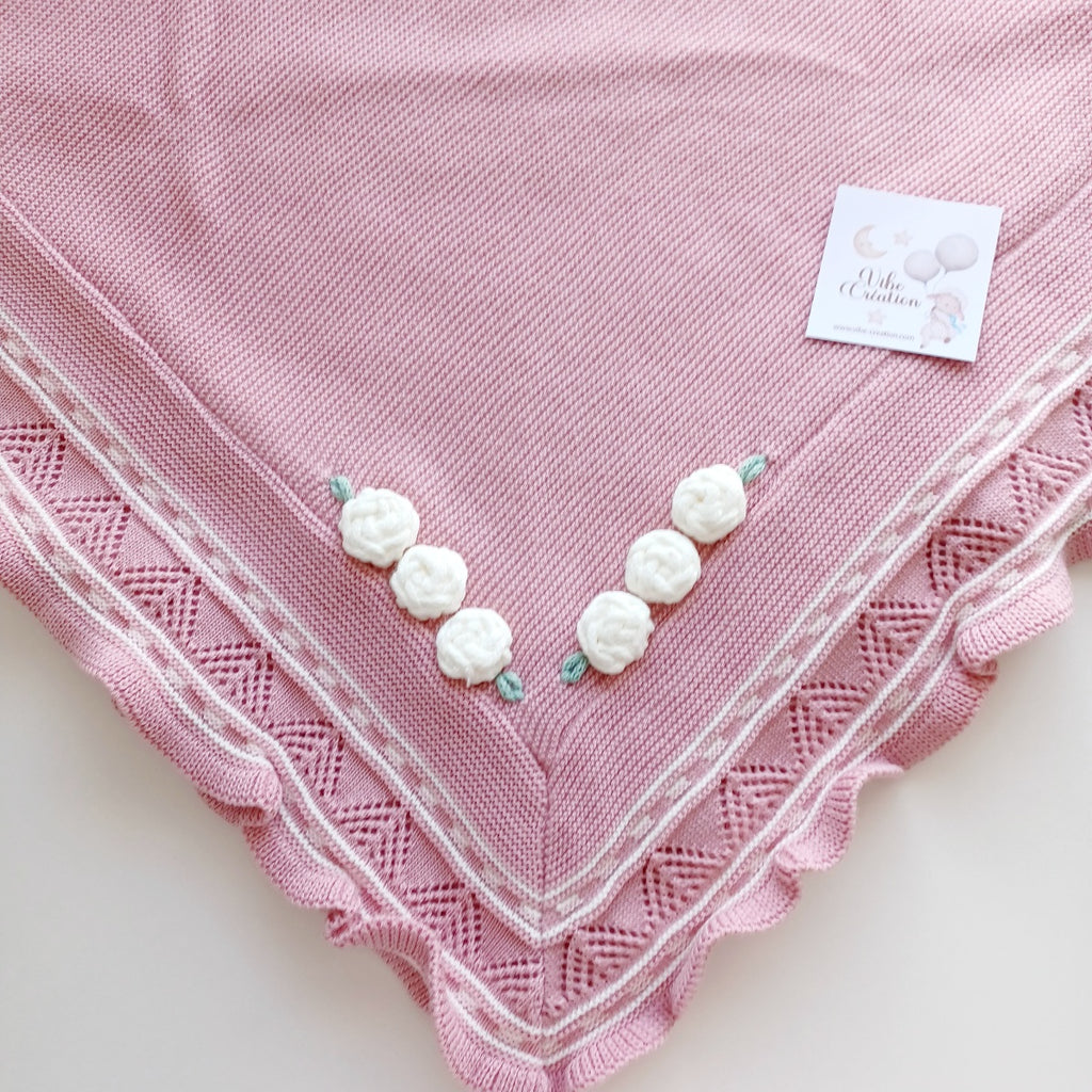Couverture bébé tricot coton, personnalisable. Modèle Sarah, Couleur Rose Poudré