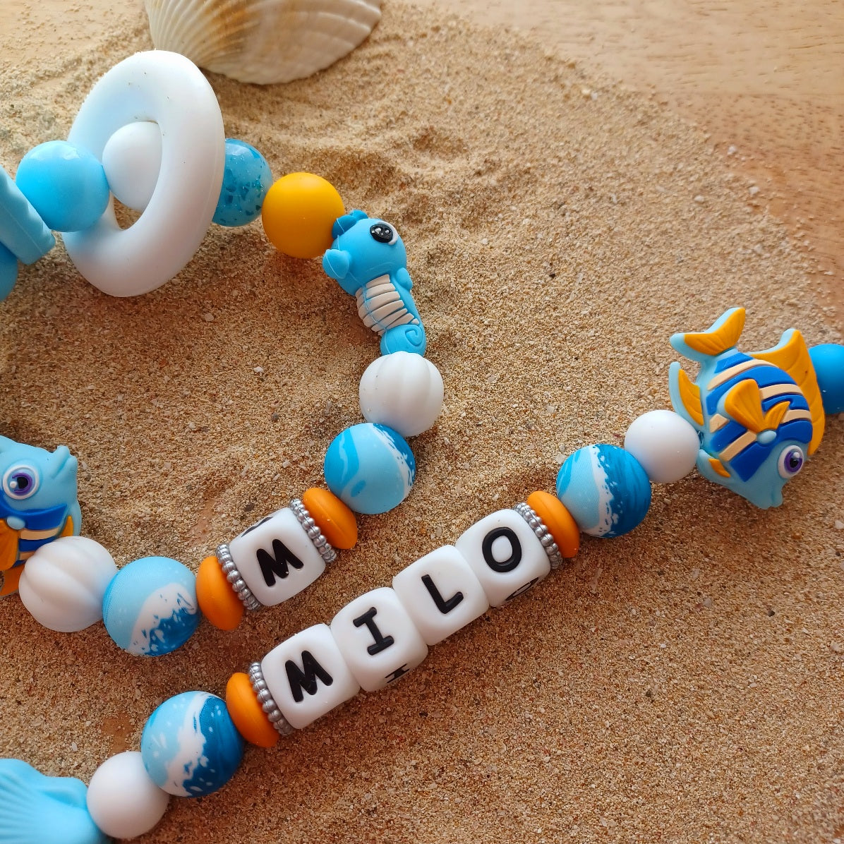 Attache-Tétine Mer– Personnalisable- Silicone Alimentaire – Poisson,  coquillage, hippocampe. Milo
