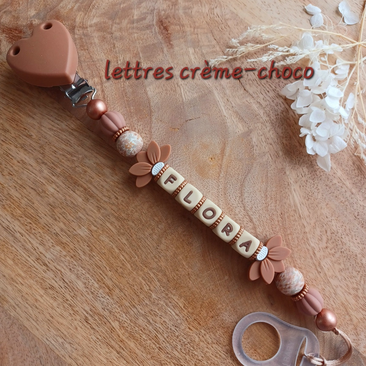 Attache tétine silicone, couleur choco beige crème. Seyana