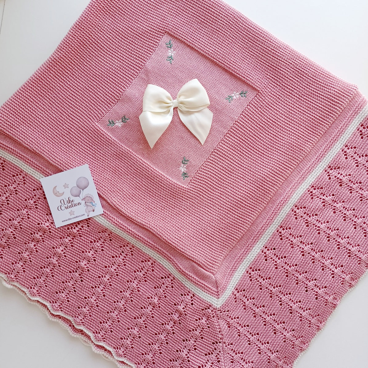Couverture bébé tricot coton, personnalisable. Modèle Rose, Couleur Rose Poudré