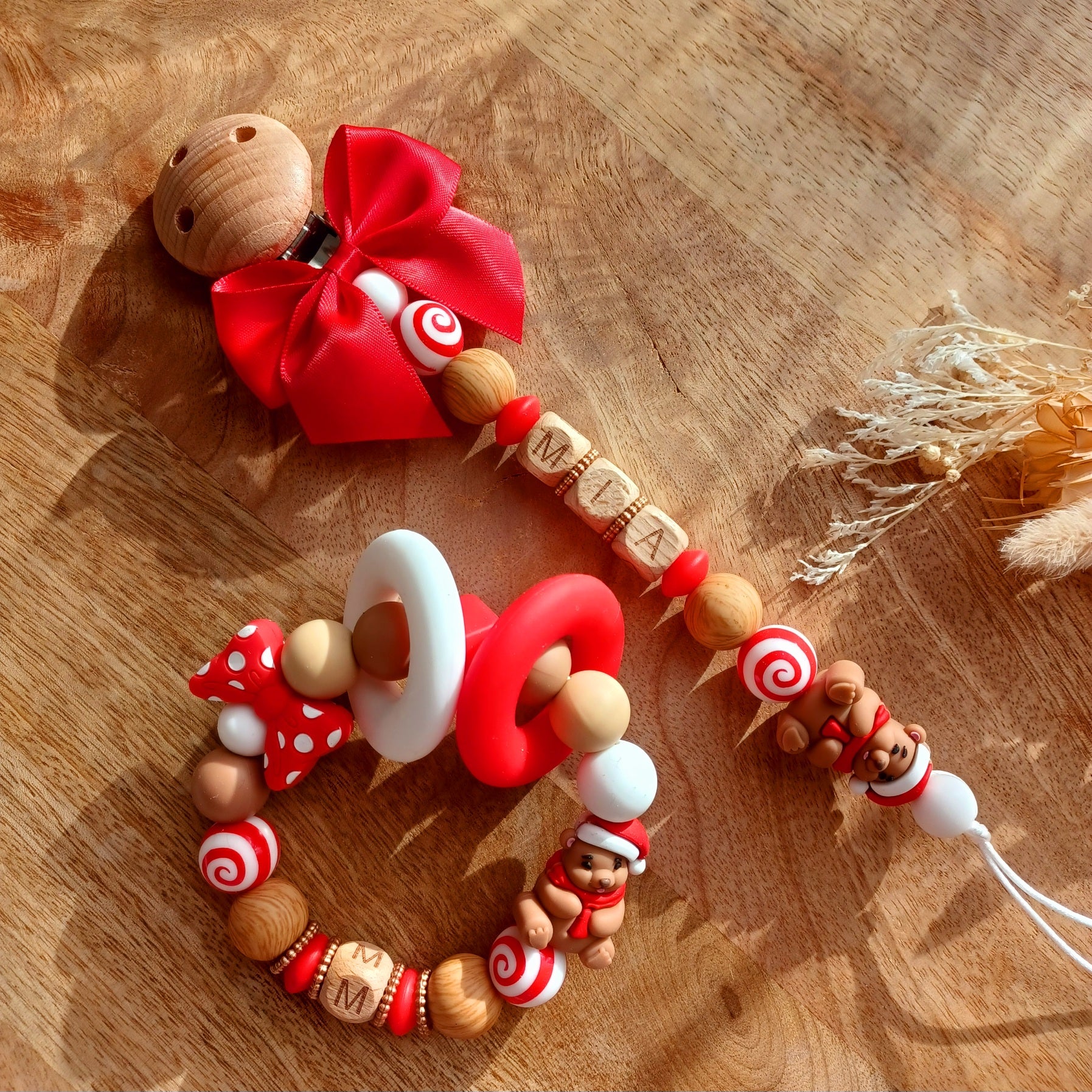 Attache tétine silicone perles imprimées, cadeau naissance, Noël, rouge, blanc, choco