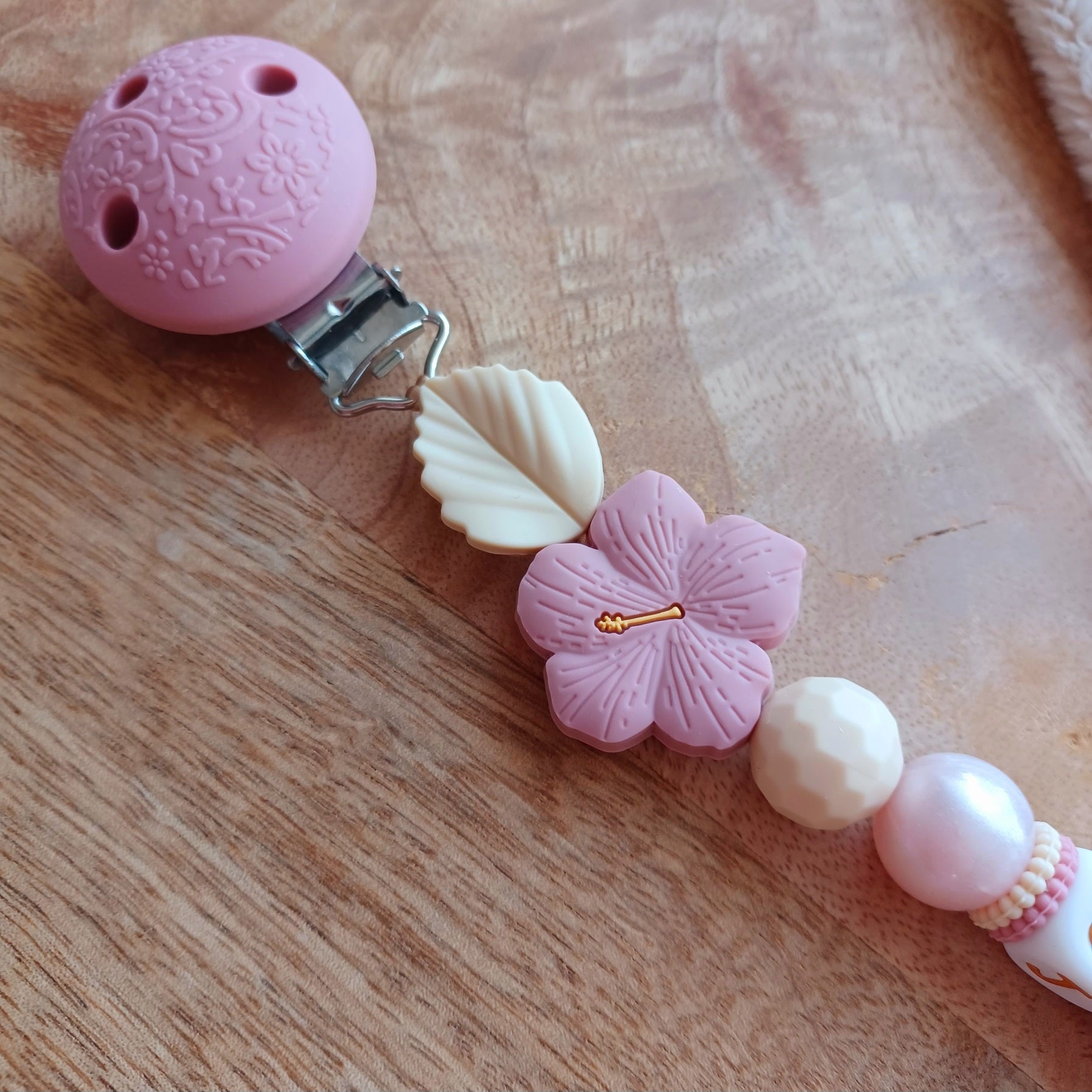 Attache tétine silicone, Fleur Hibiscus, vieux rose, beige