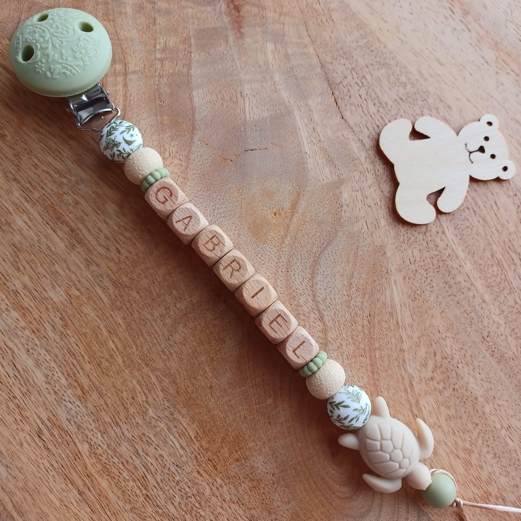 Attache tétine silicone, Tortue, perles imprimées, vert sauge, beige. Jules