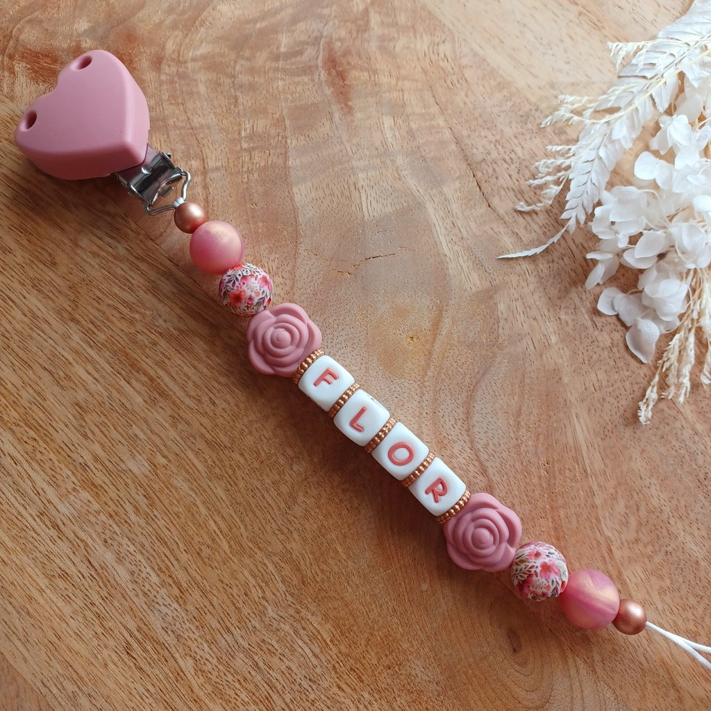 Attache tétine personnalisée avec prénom – Silicone sans BPA, douce et sécurisée . Flor