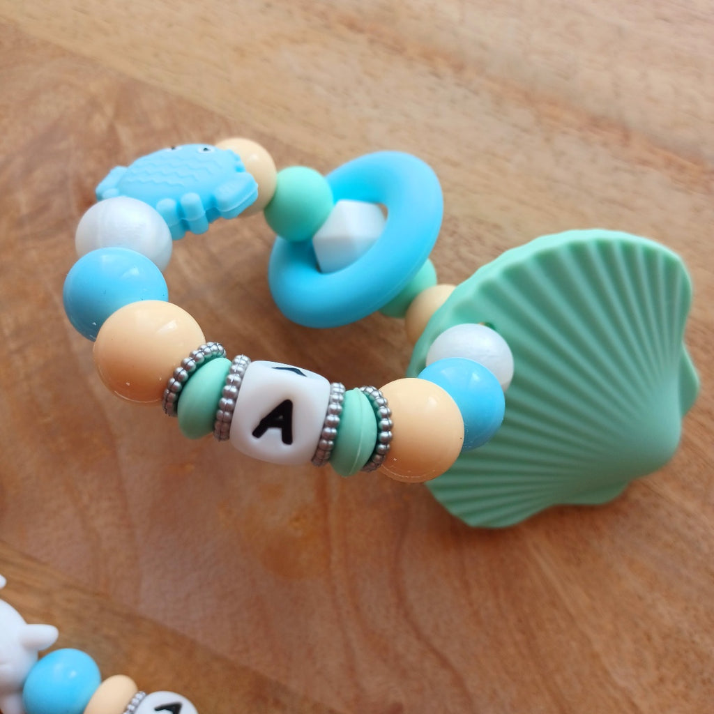 Attache Tétine, Anneau de Dentition Personnalisés Coquillage Menthe – Silicone Alimentaire Bébé | Cadeau de Naissance. Adam
