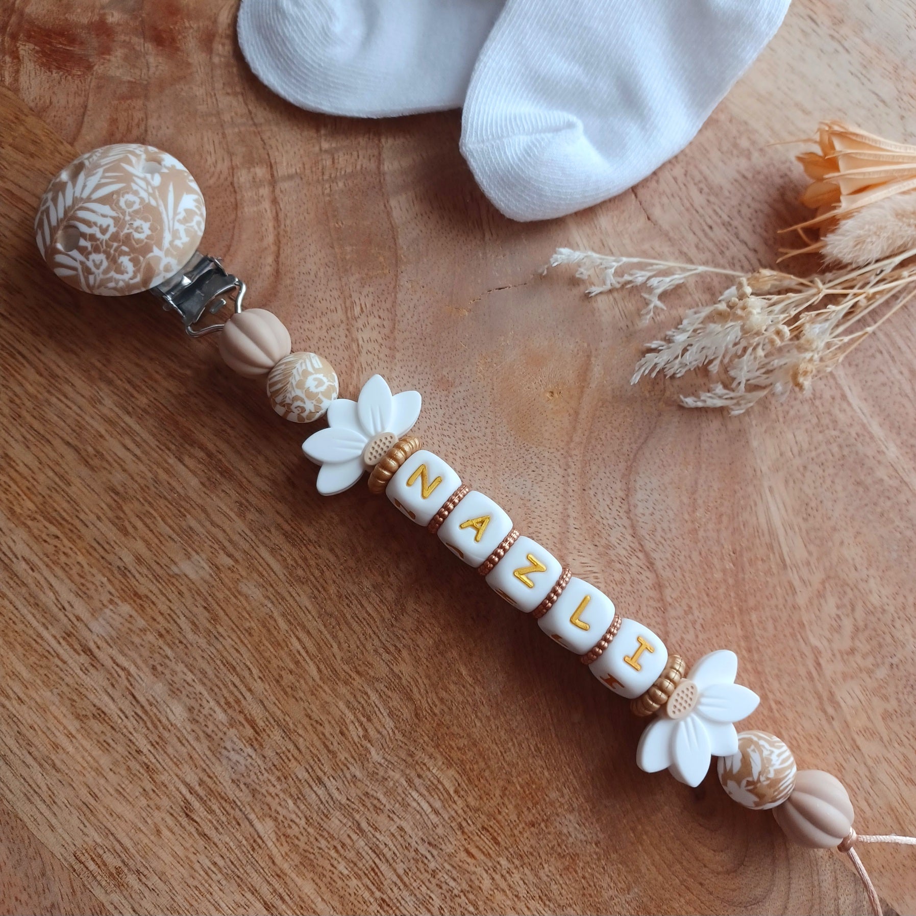 Attache tétine silicone perles imprimées, cadeau naissance, Lotus crème-blanc