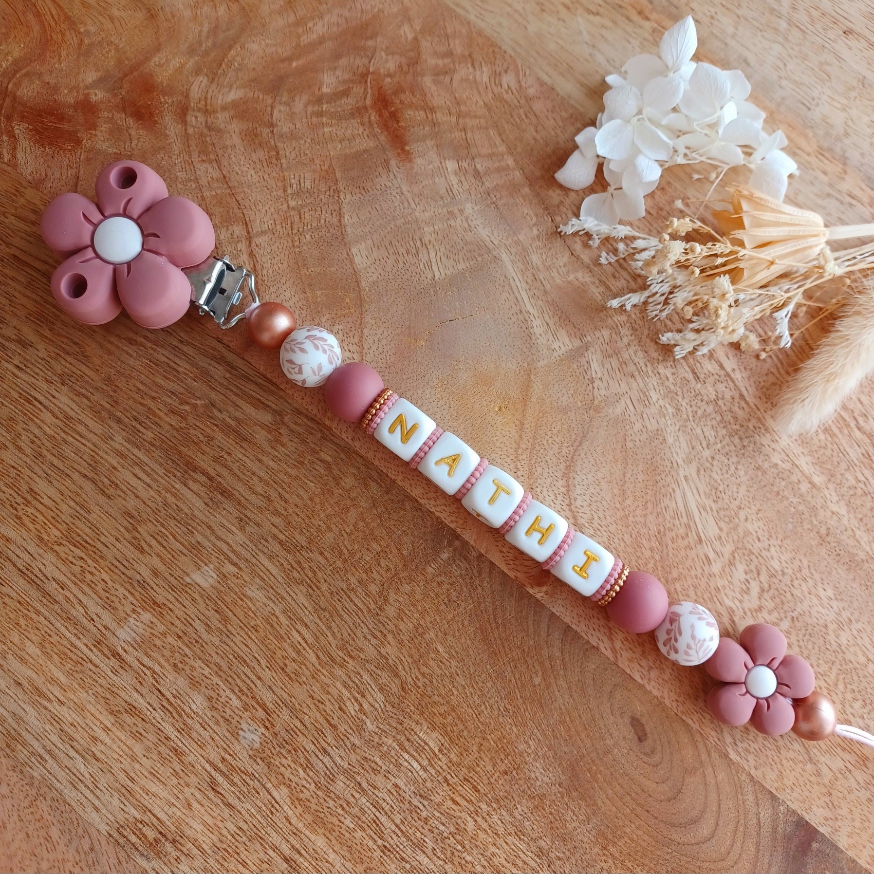 Attache tétine silicone, Fleur vieux rose.