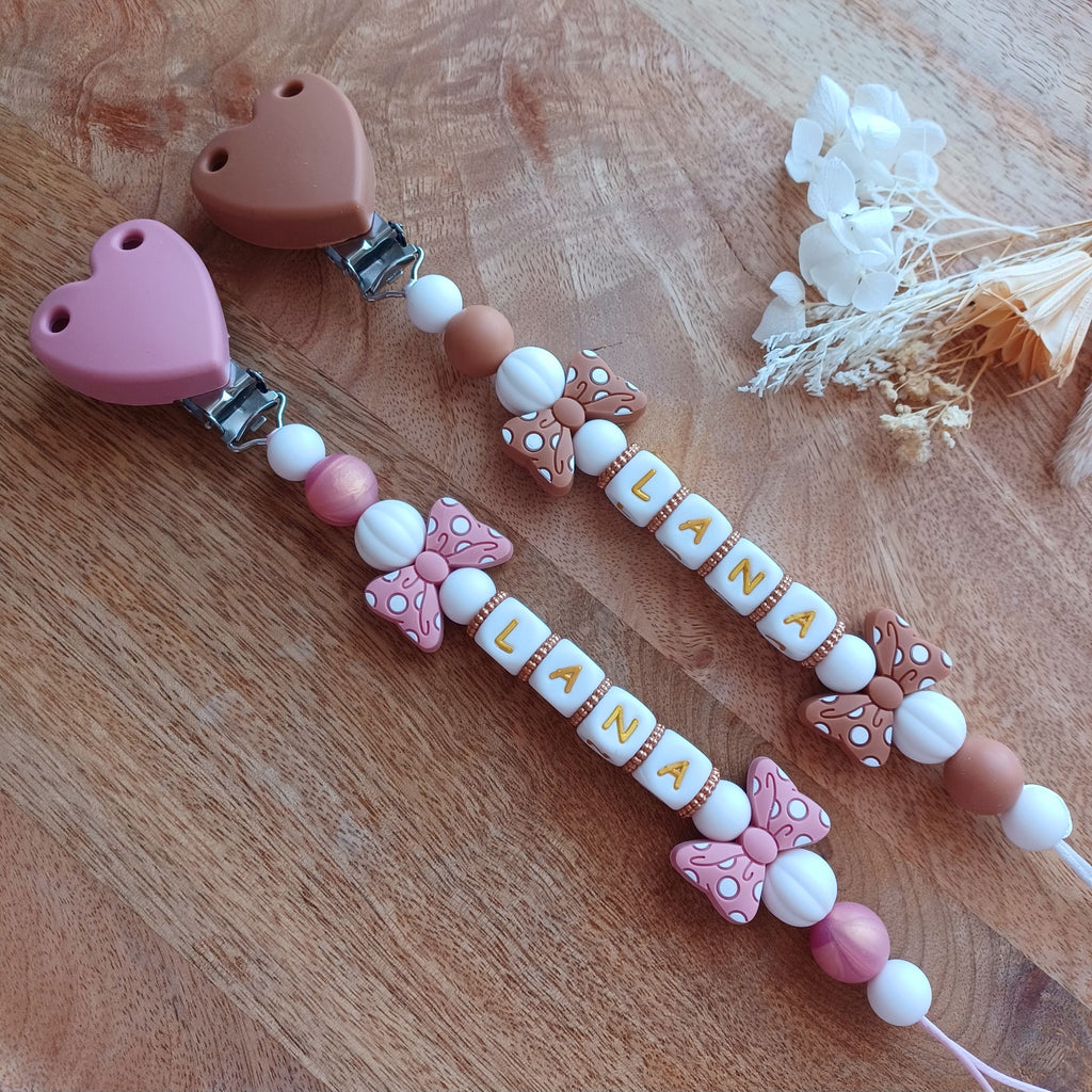 Attache tétine silicone, Nœud papillon, cœur.