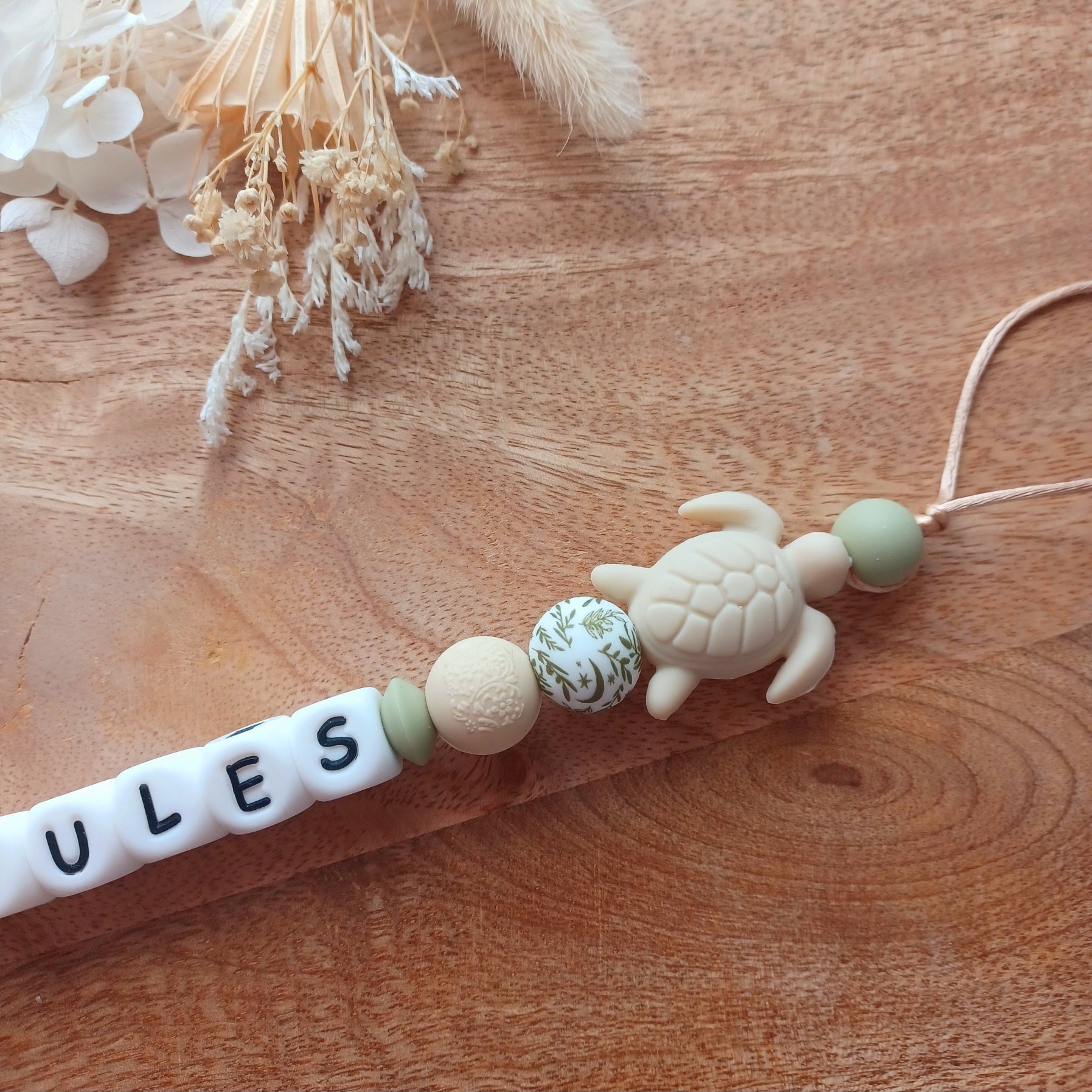 Attache tétine silicone, Tortue, perles imprimées, vert sauge, beige