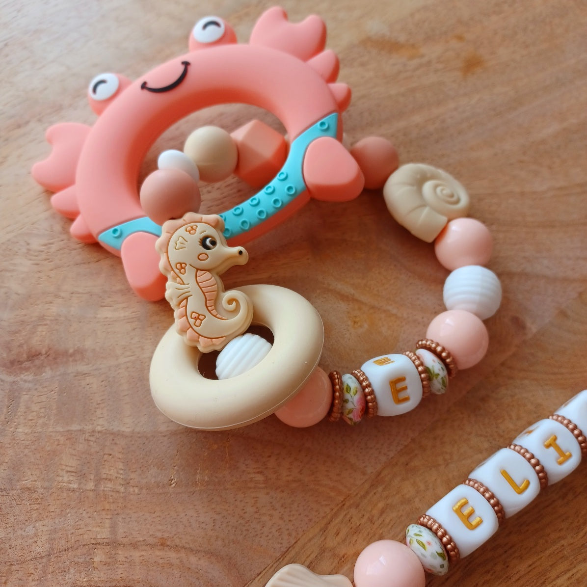 Attache Tétine, Anneau Dentition Personnalisés Crabe Saumon – Silicone Alimentaire Bébé | Cadeau de Naissance. Elia